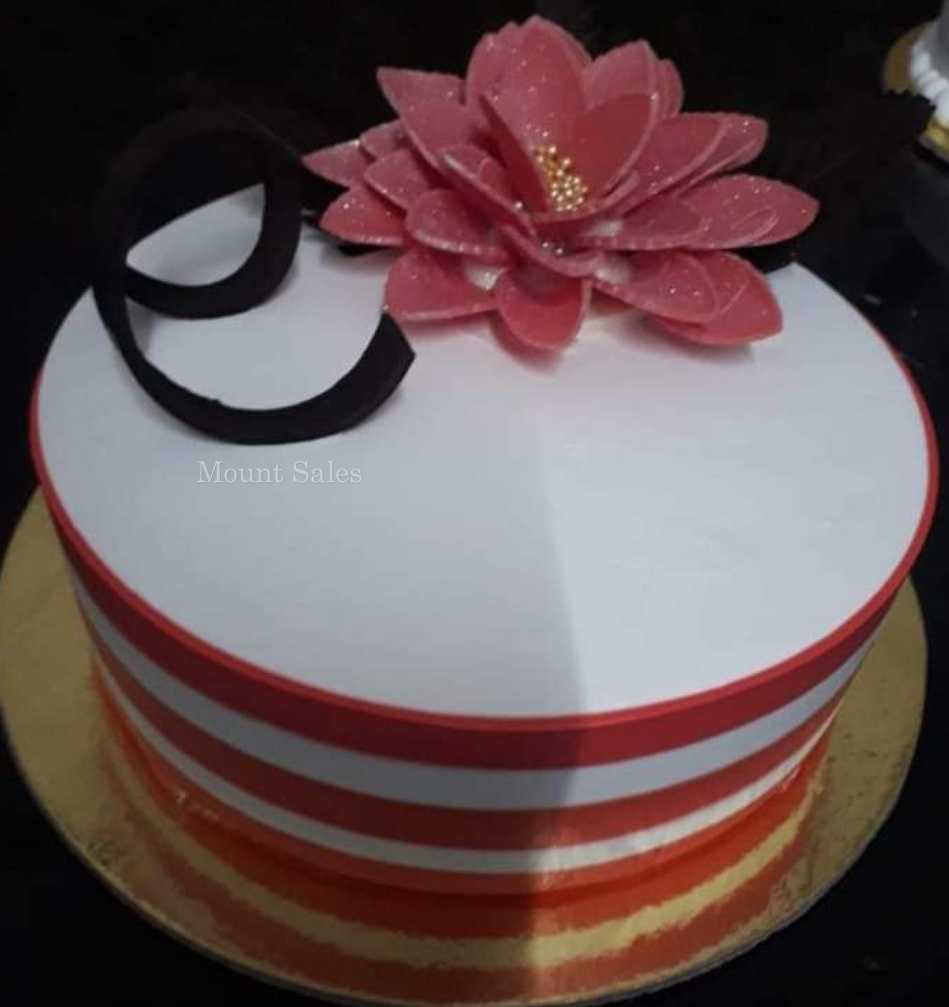 Premium RED N White Velvet Cake