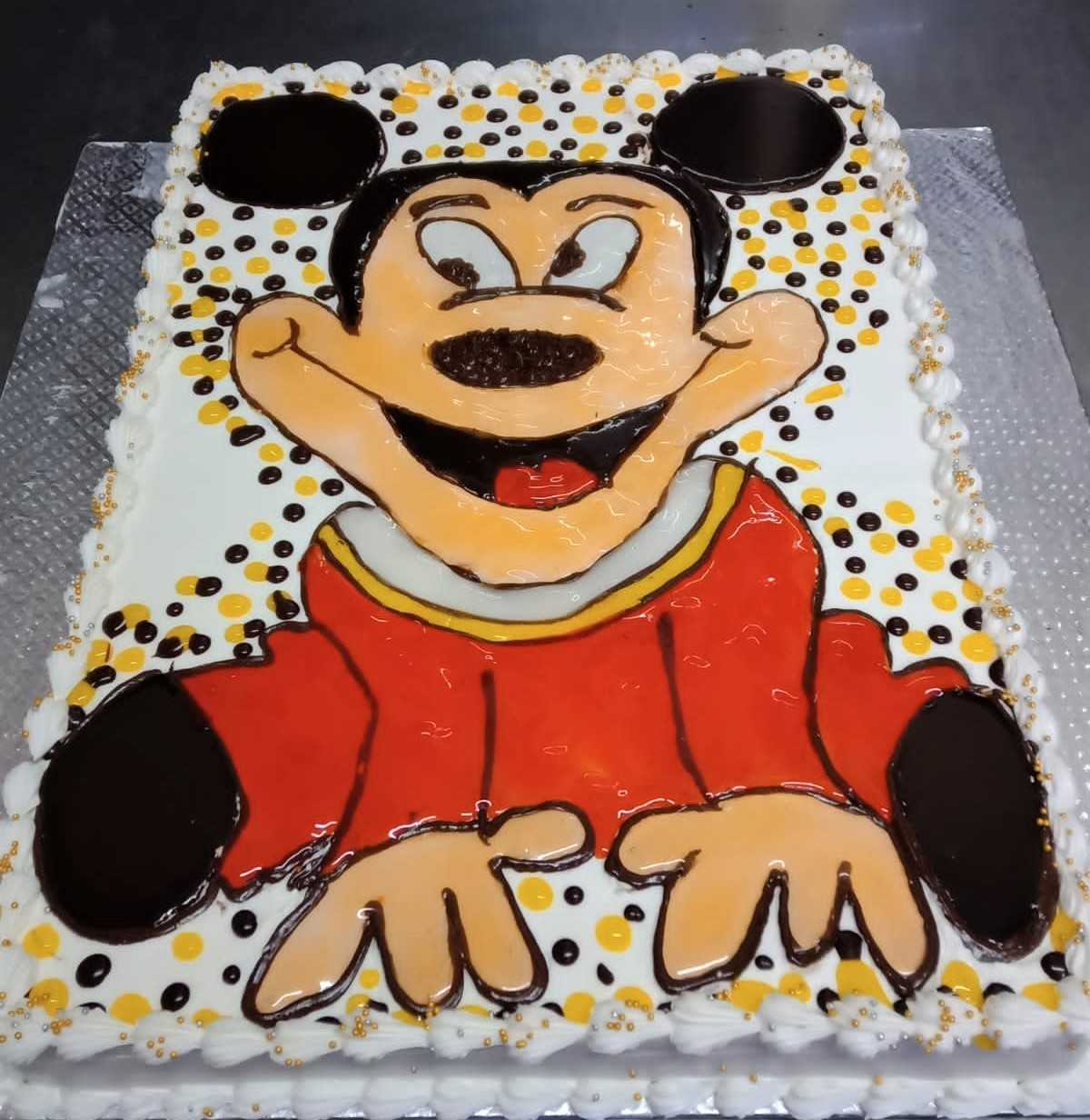 Premium RED N White Velvet Cake