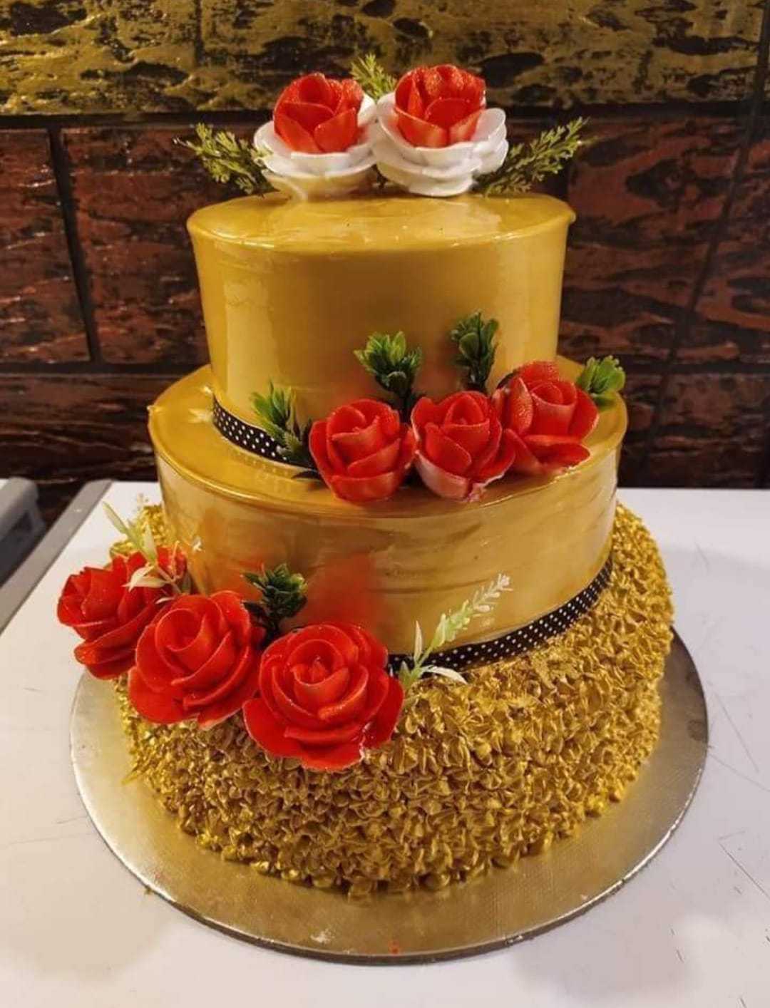 Premium RED N White Velvet Cake