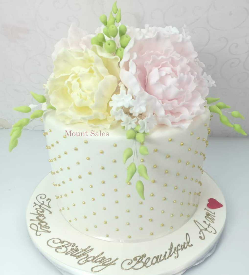 Premium RED N White Velvet Cake