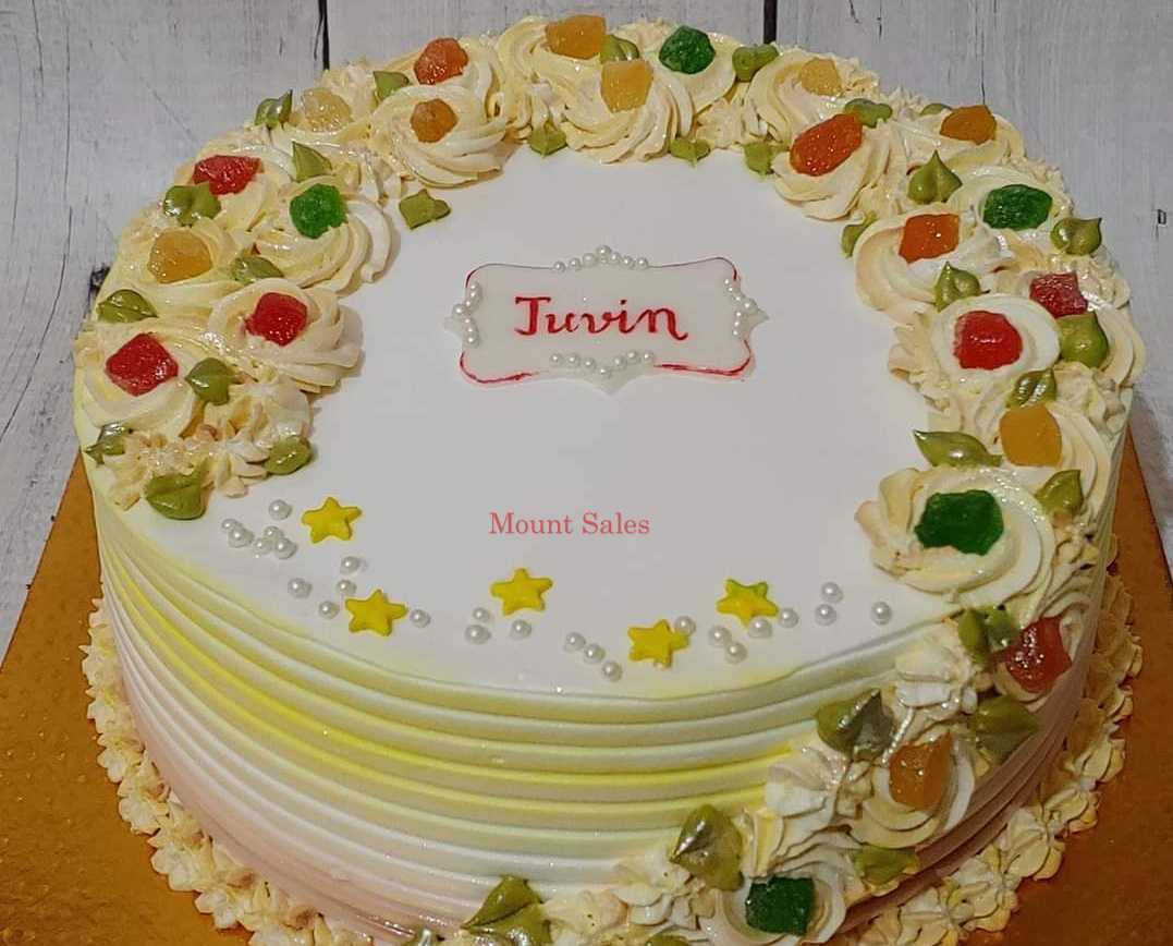 Premium RED N White Velvet Cake