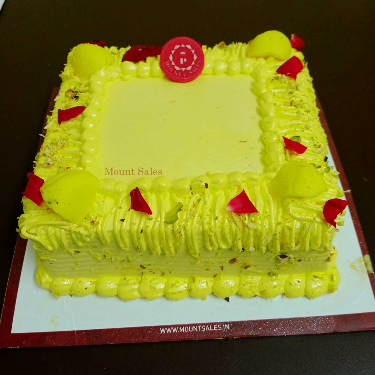 Premium RED N White Velvet Cake