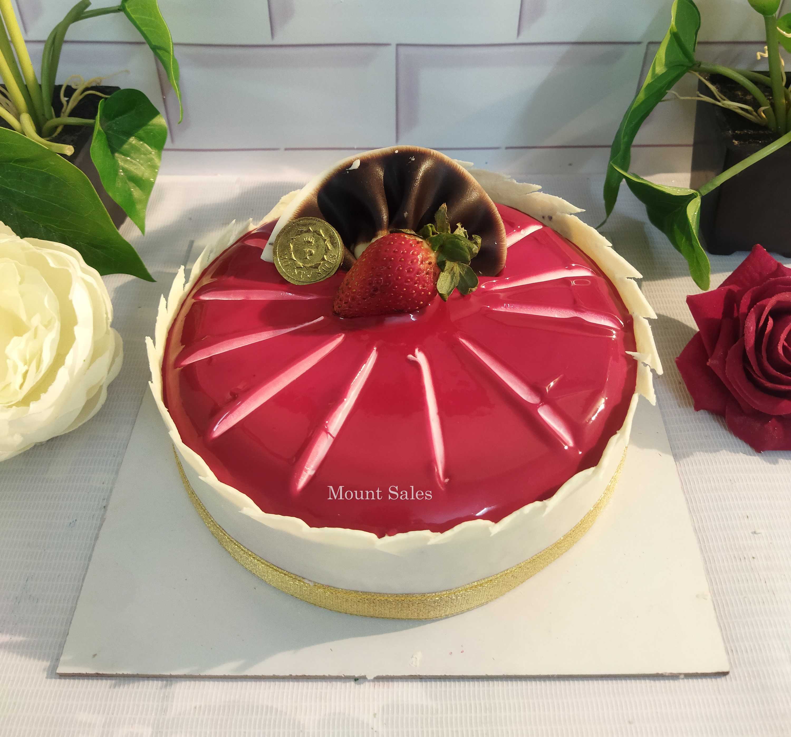 Premium RED N White Velvet Cake