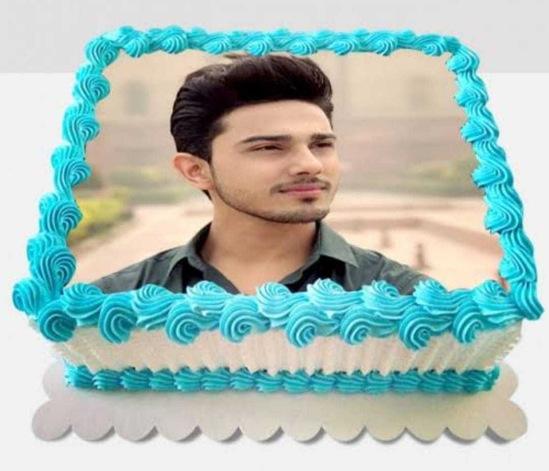 Premium RED N White Velvet Cake