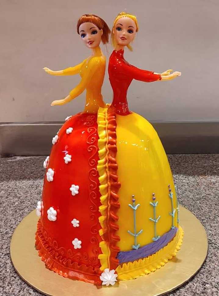 Premium RED N White Velvet Cake