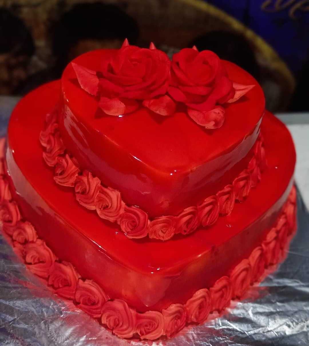 Premium RED N White Velvet Cake