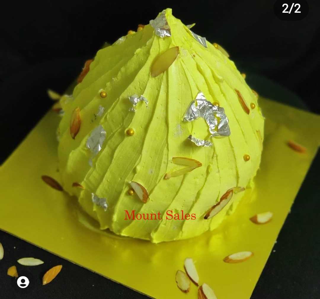 Premium RED N White Velvet Cake