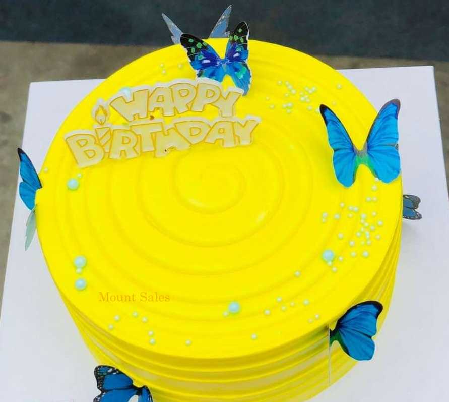 Premium RED N White Velvet Cake