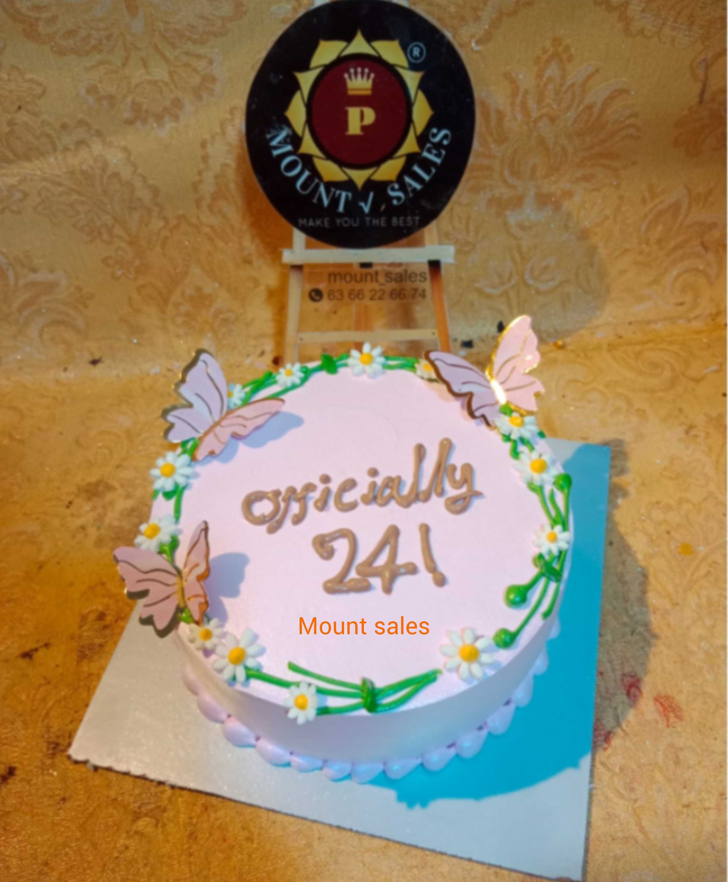 Premium RED N White Velvet Cake