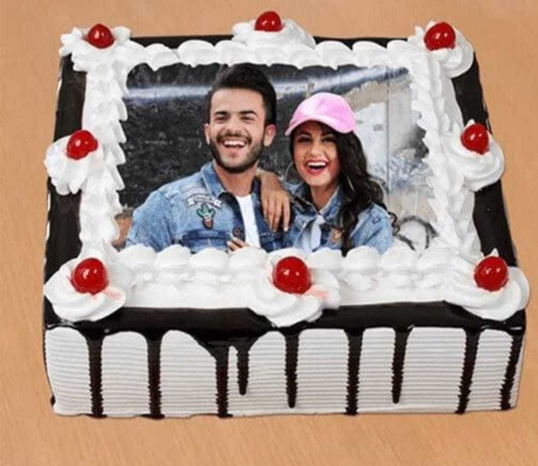 Premium RED N White Velvet Cake