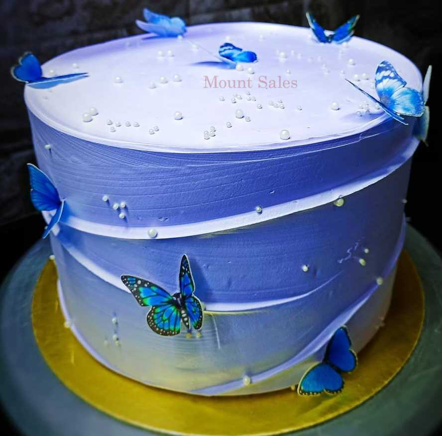 Premium RED N White Velvet Cake