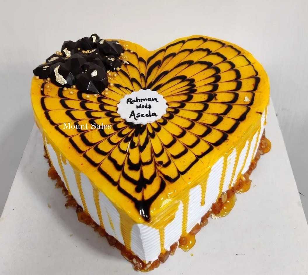 Premium RED N White Velvet Cake