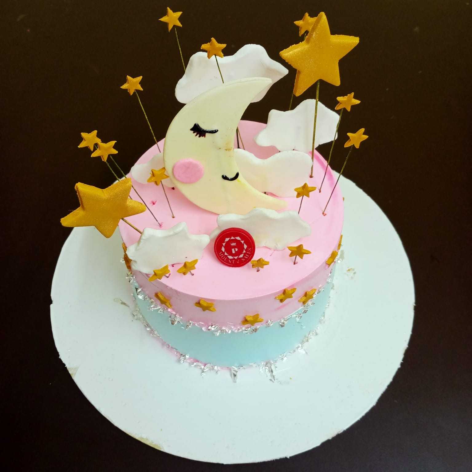 Premium RED N White Velvet Cake