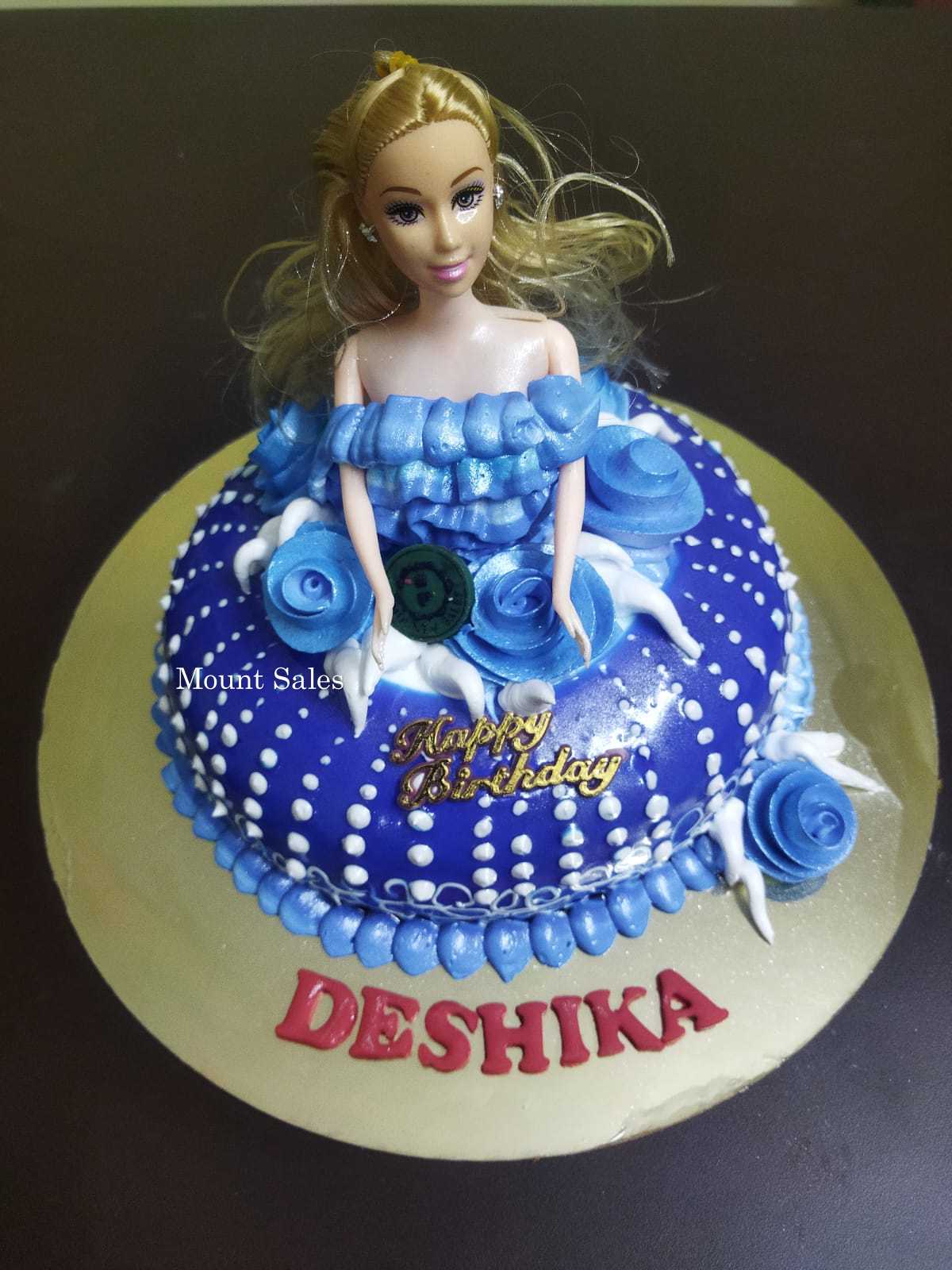 Premium RED N White Velvet Cake