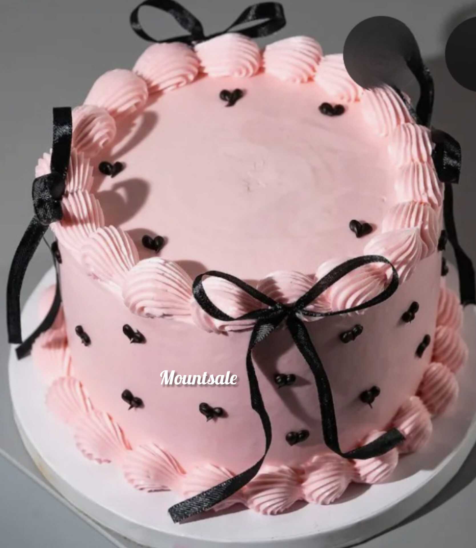 Premium RED N White Velvet Cake