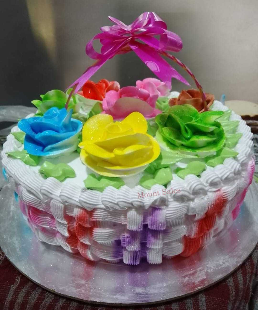 Premium RED N White Velvet Cake