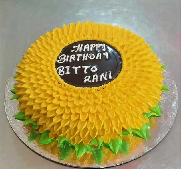 Premium RED N White Velvet Cake