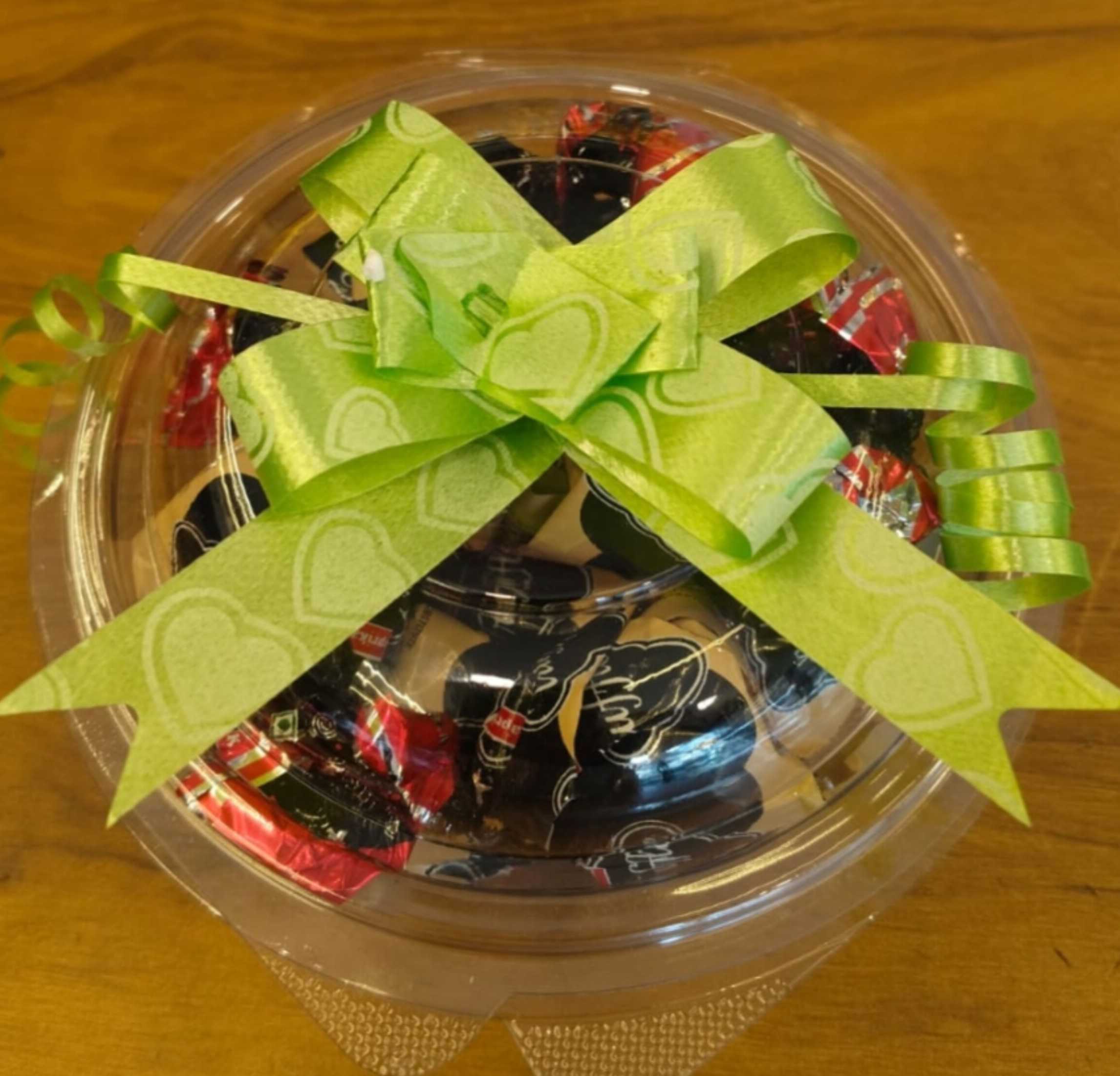 Premium RED N White Velvet Cake