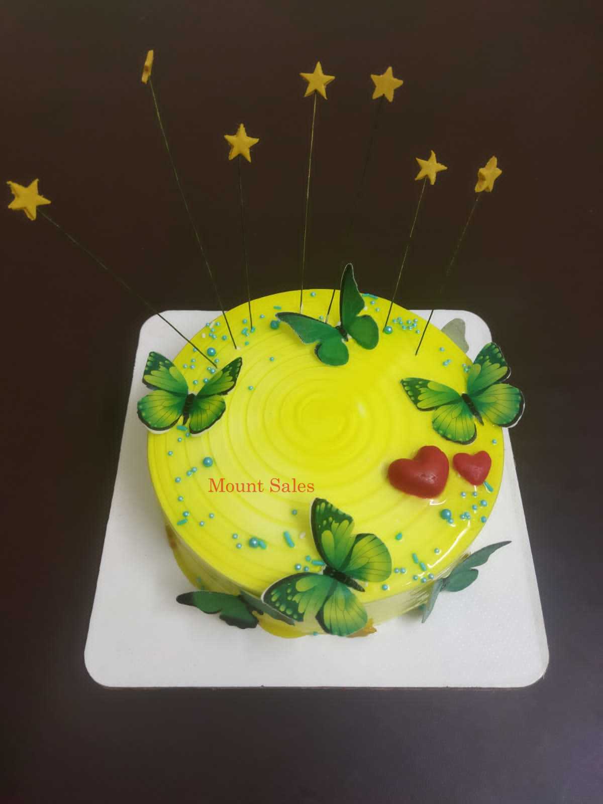 Premium RED N White Velvet Cake