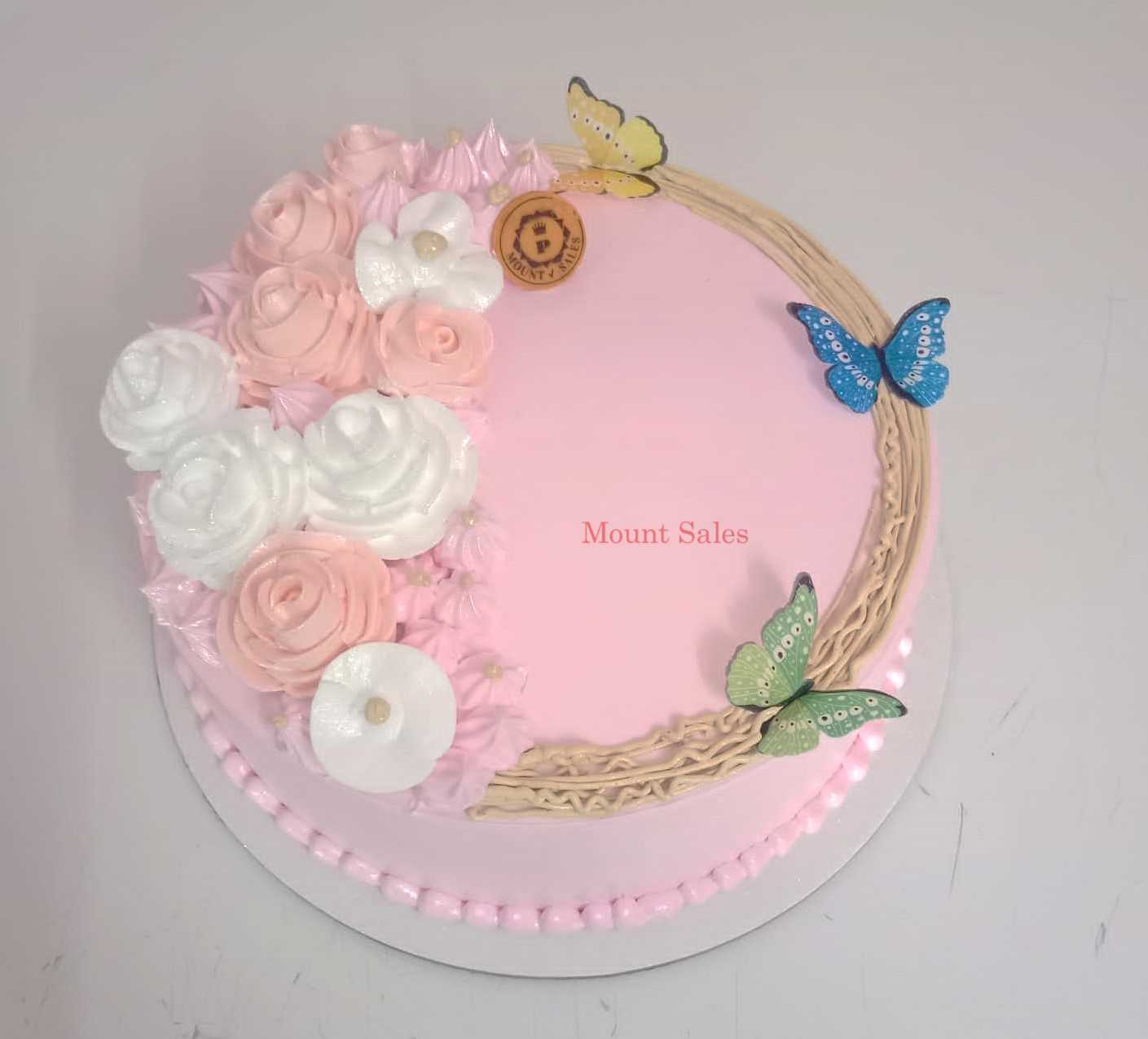 Premium RED N White Velvet Cake