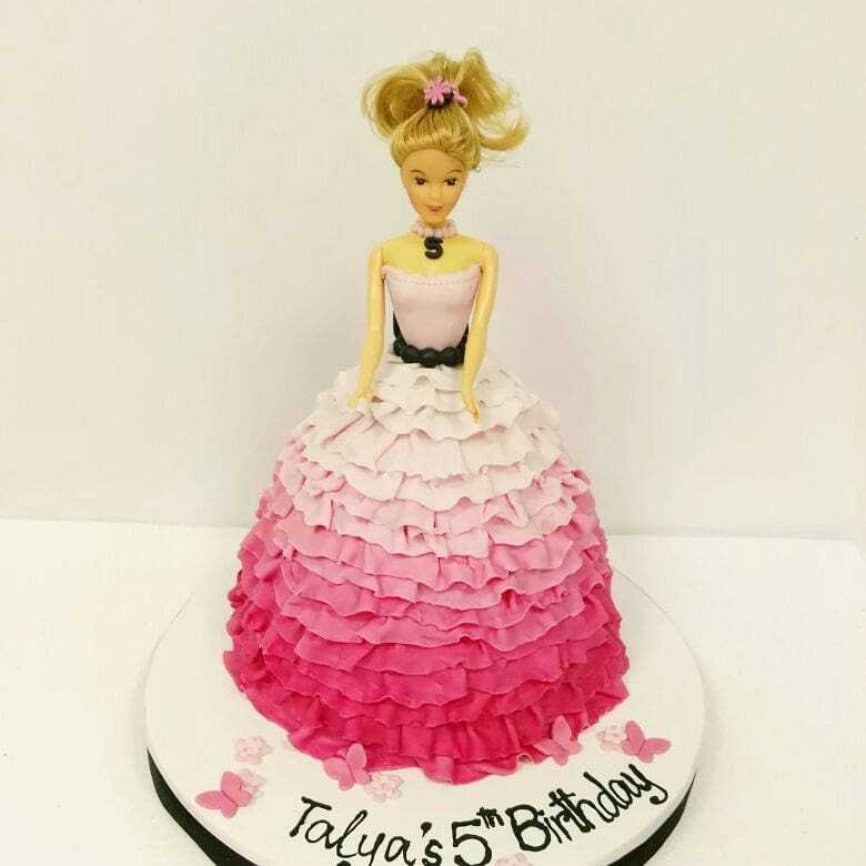 Premium RED N White Velvet Cake