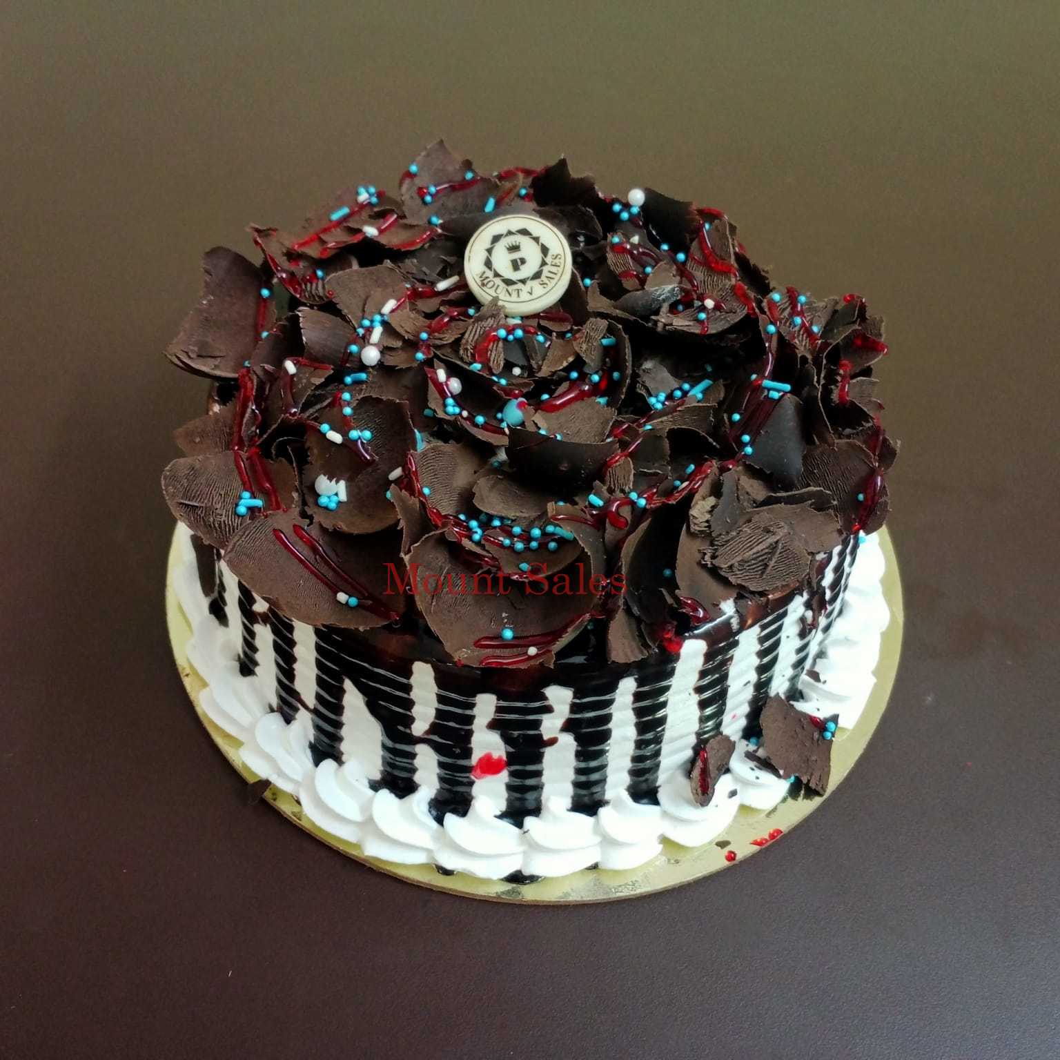 Premium RED N White Velvet Cake