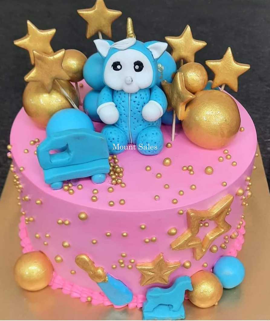 Premium RED N White Velvet Cake