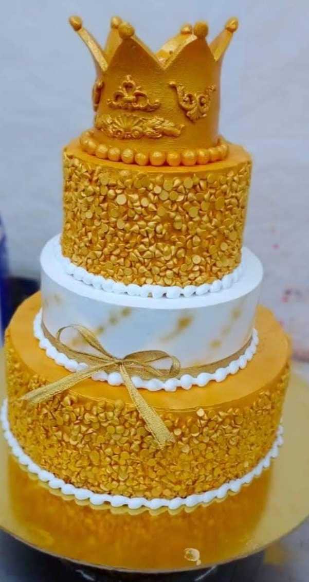 Premium RED N White Velvet Cake