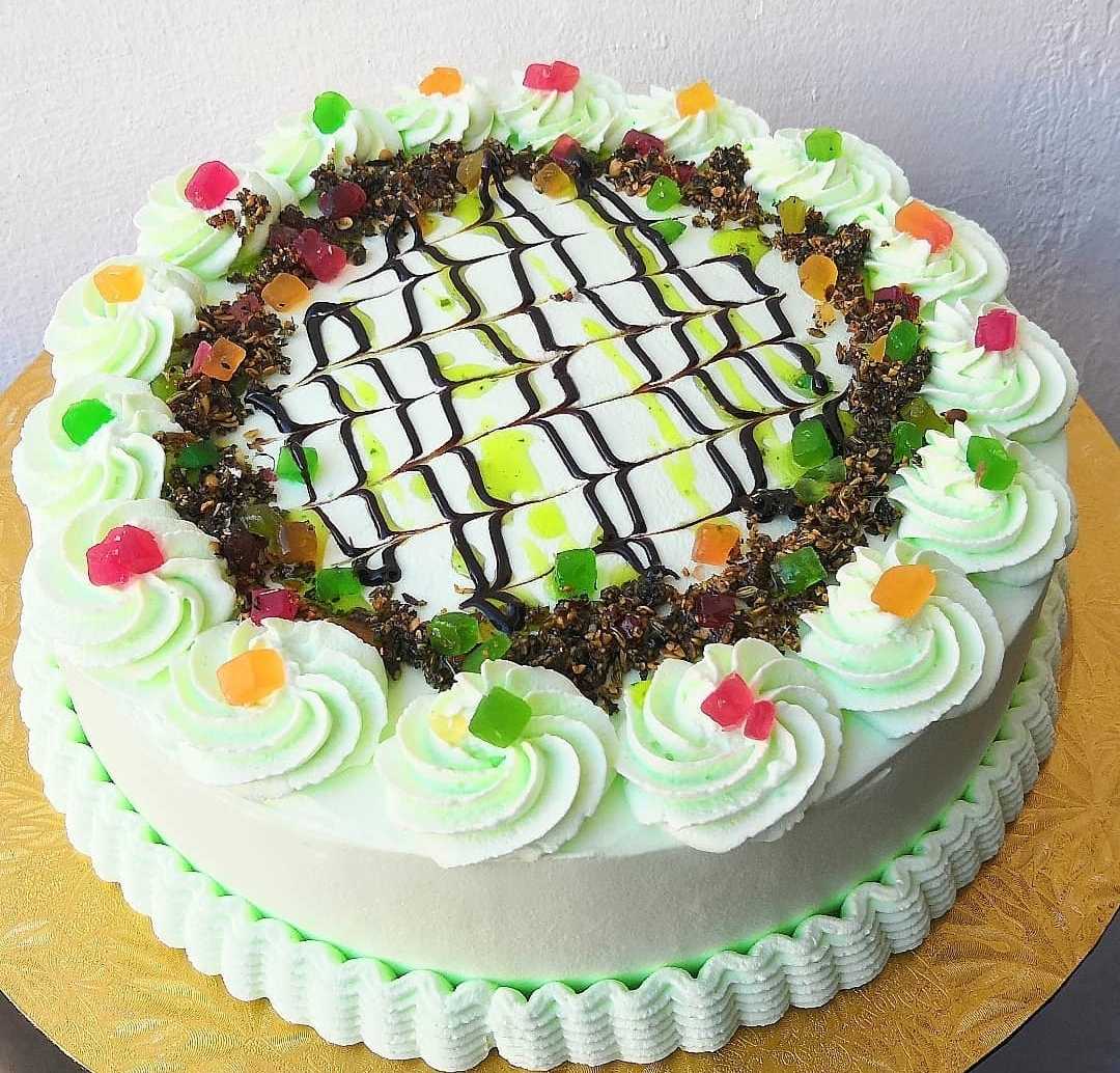 Premium RED N White Velvet Cake