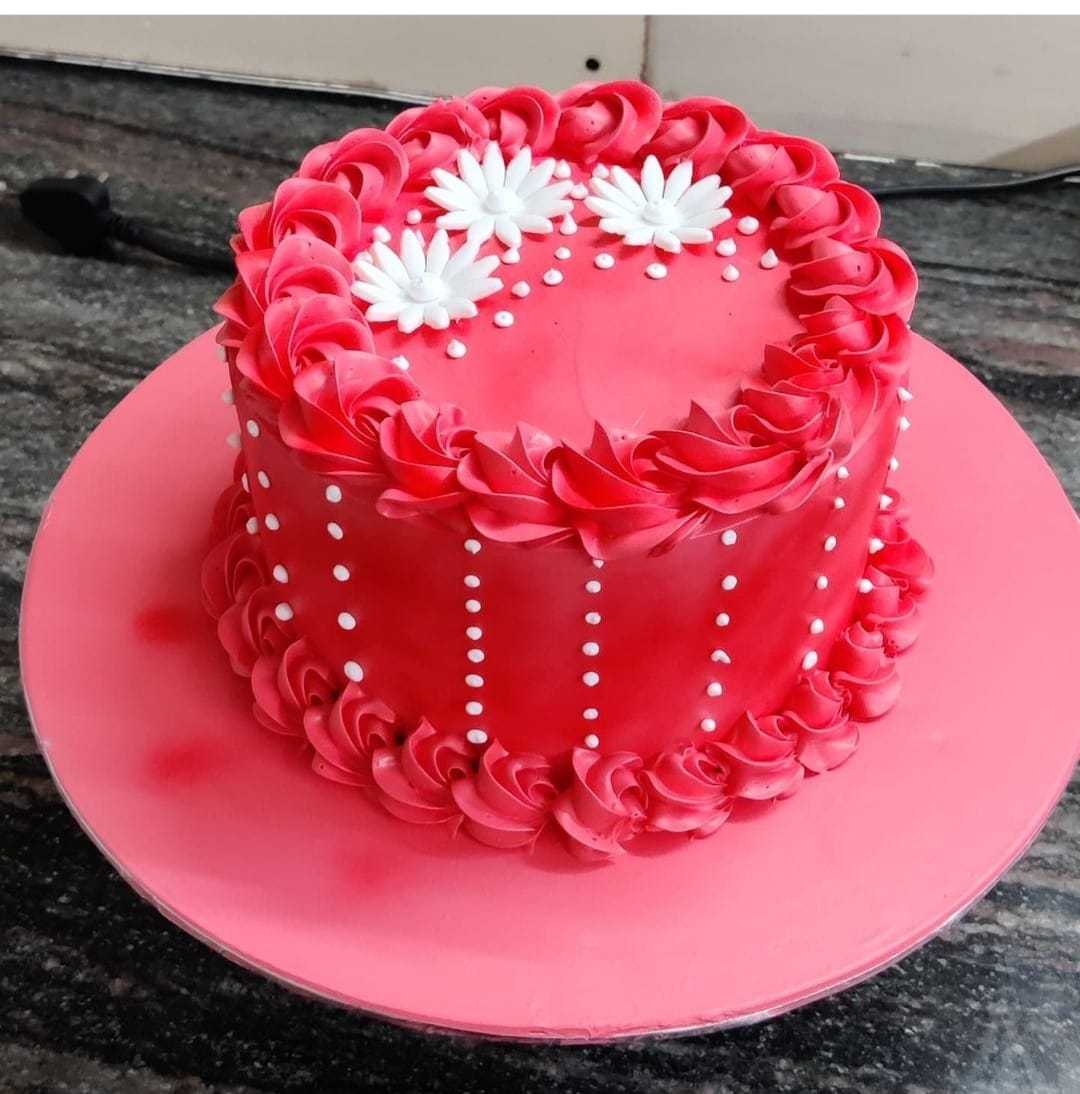 Premium RED N White Velvet Cake