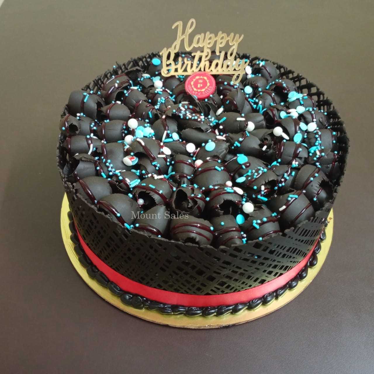 Premium RED N White Velvet Cake