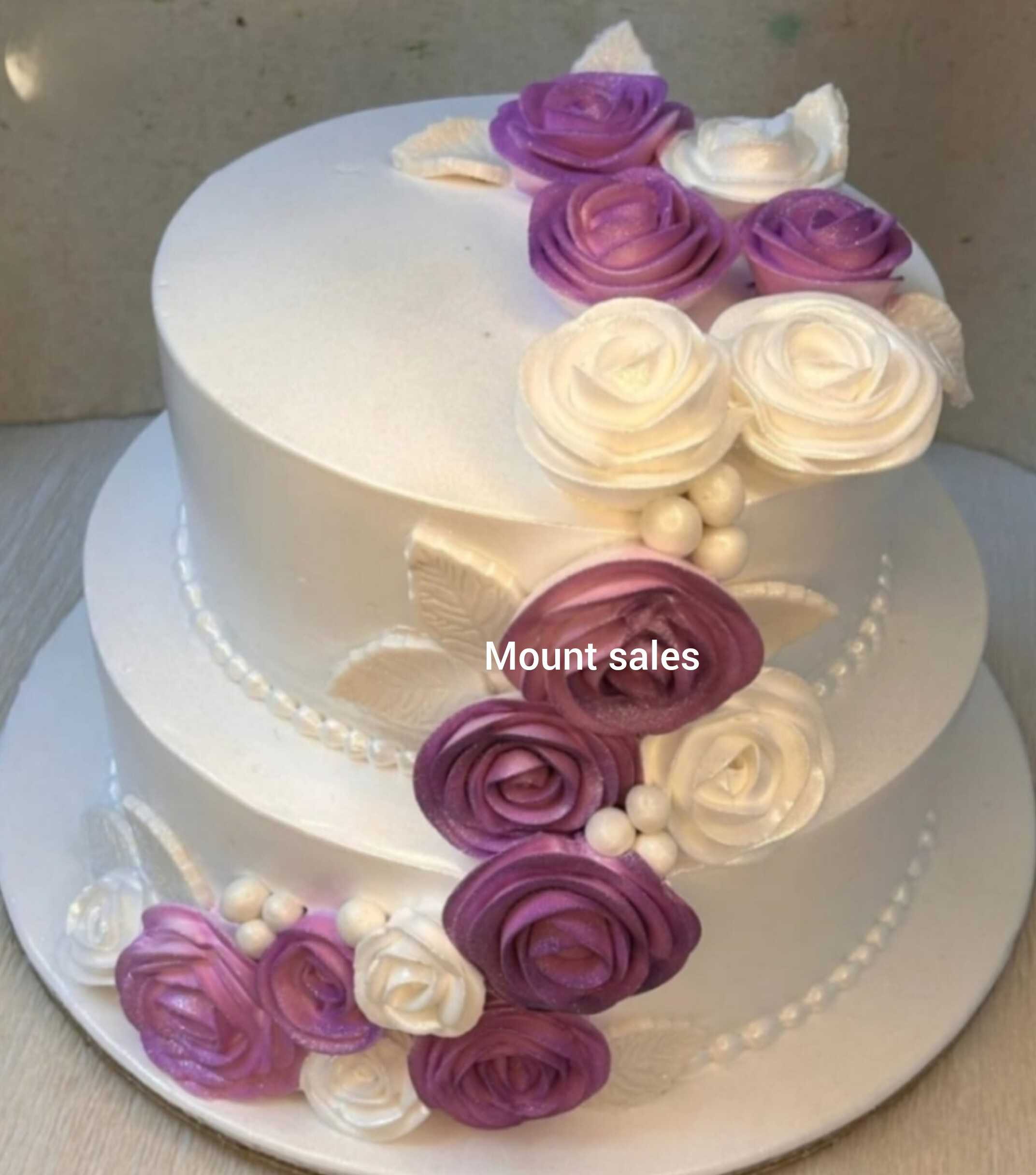 Premium RED N White Velvet Cake