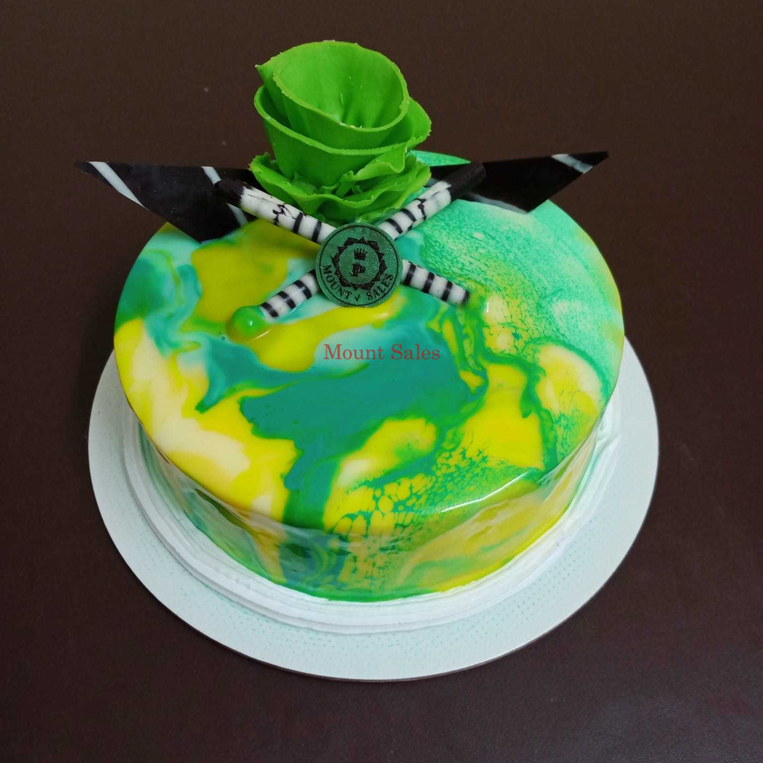 Premium RED N White Velvet Cake