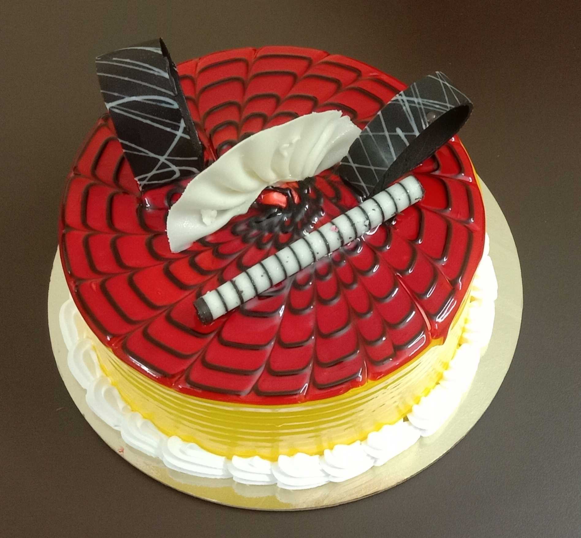 Premium RED N White Velvet Cake