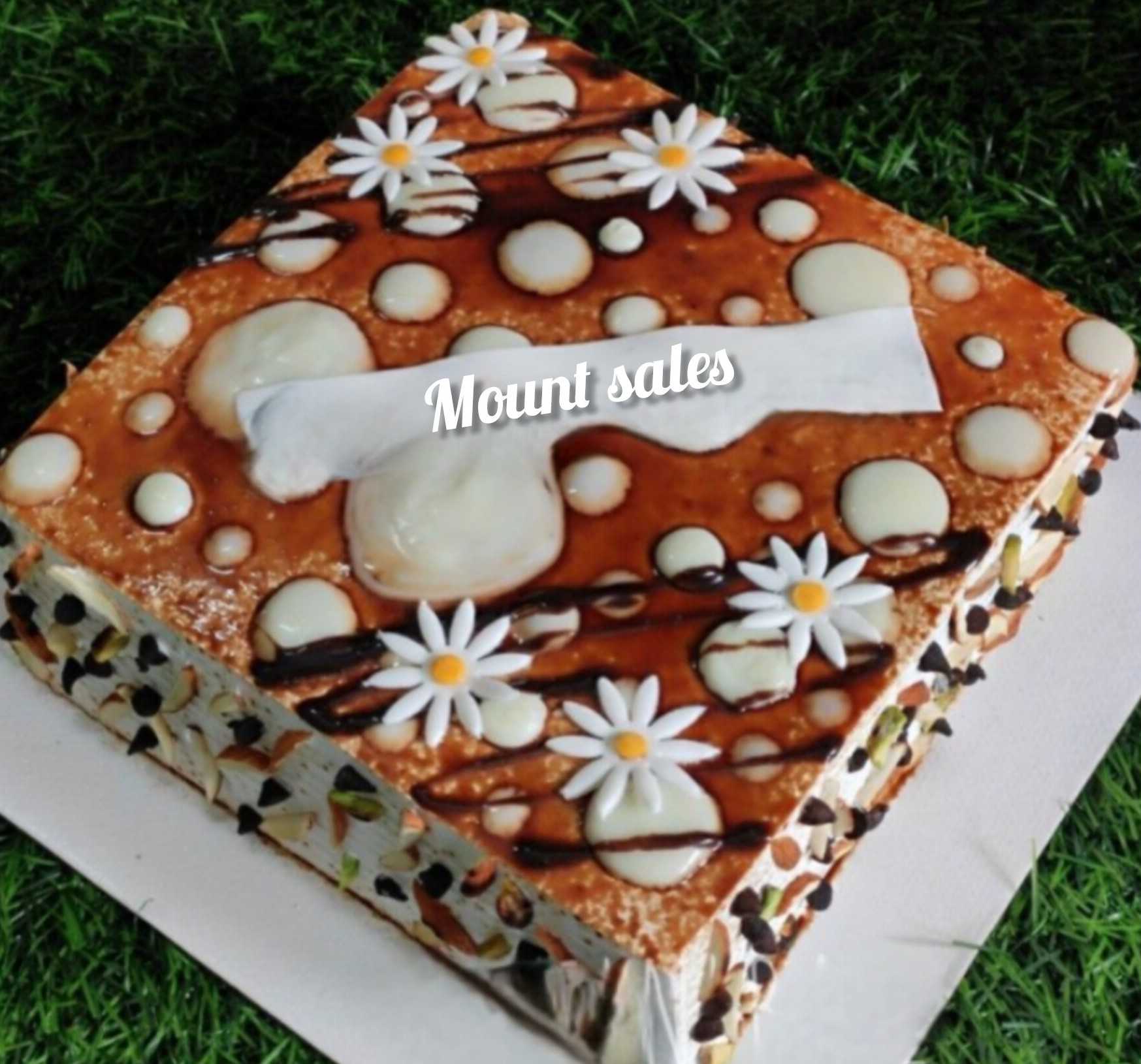 Premium RED N White Velvet Cake