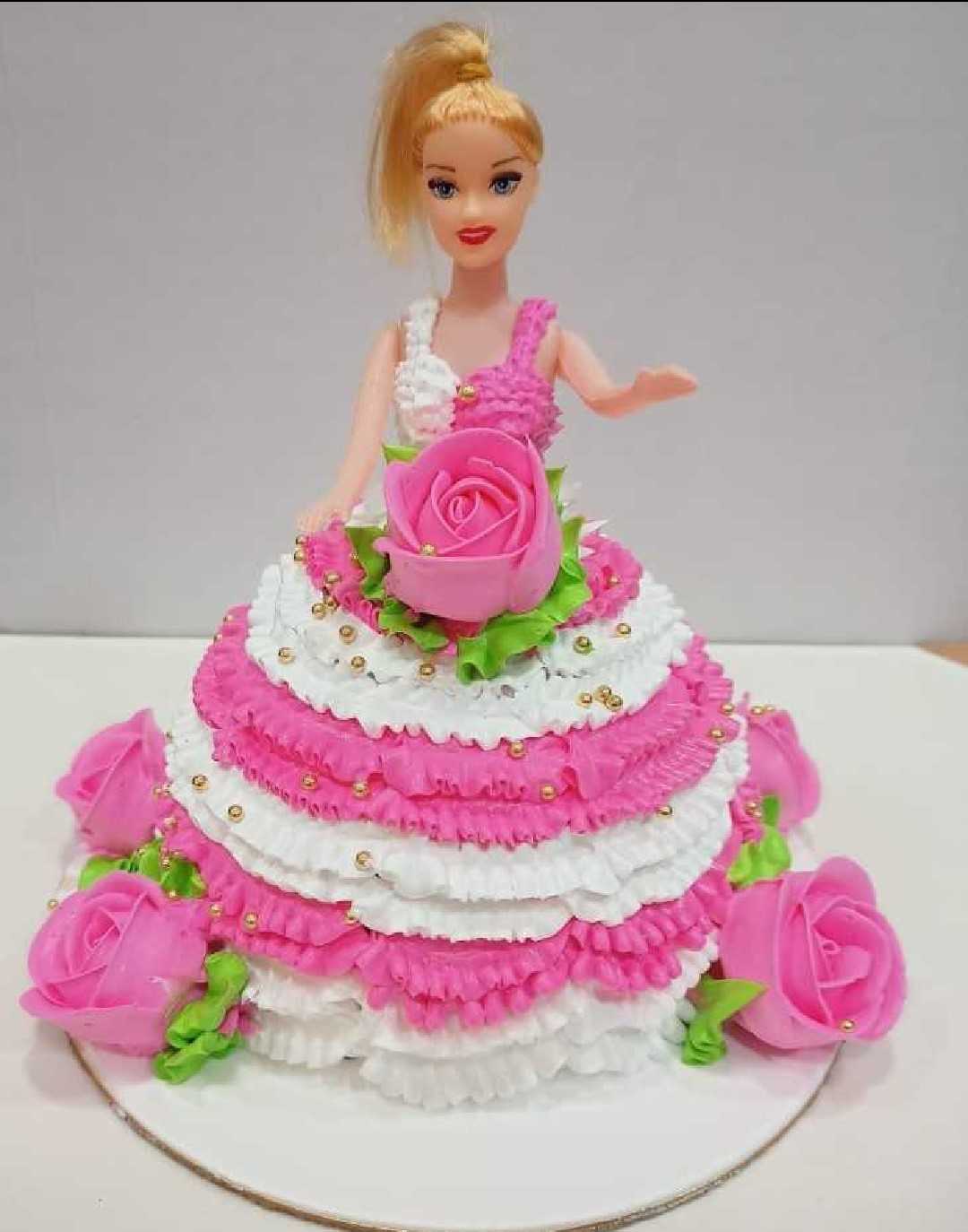 Premium RED N White Velvet Cake