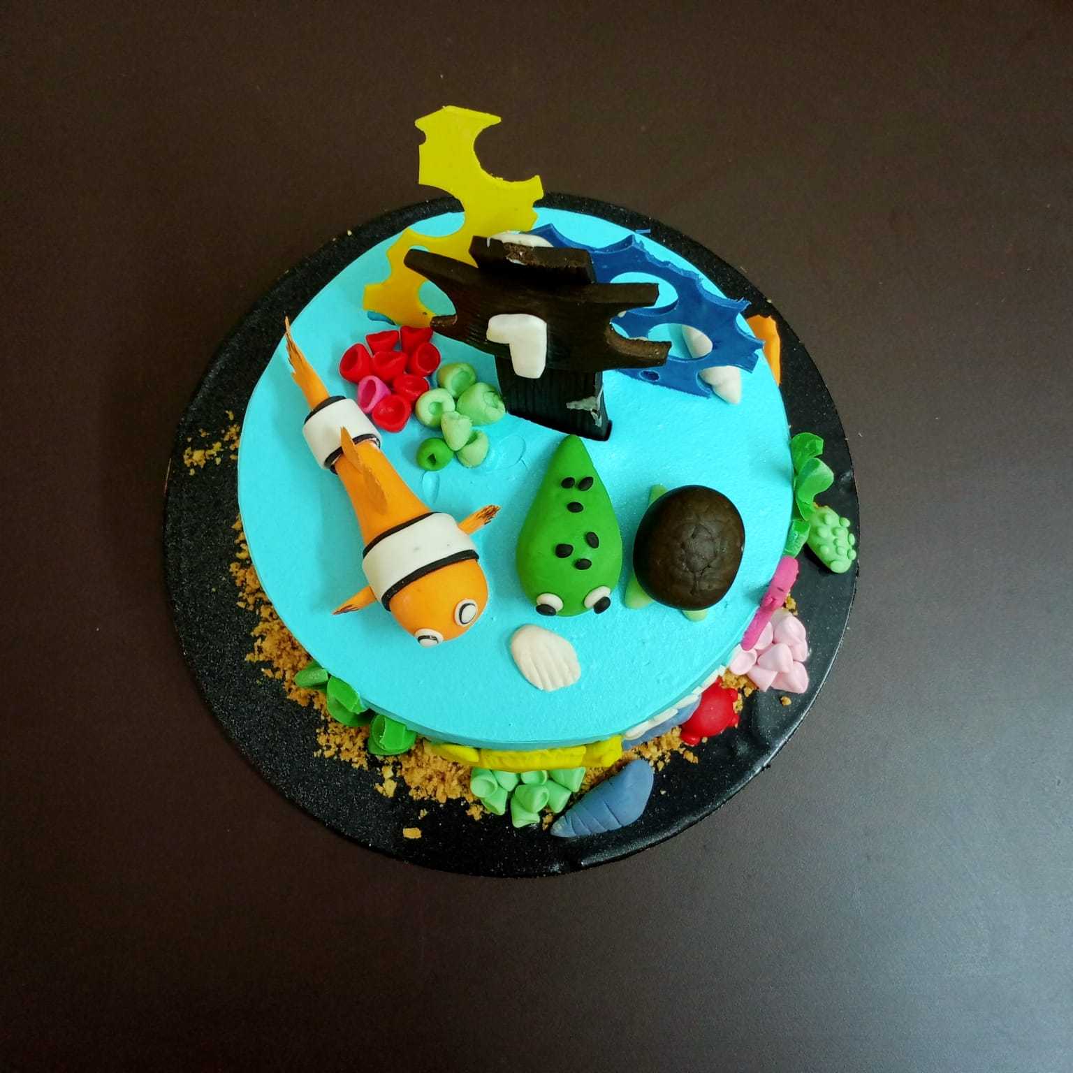 Premium RED N White Velvet Cake