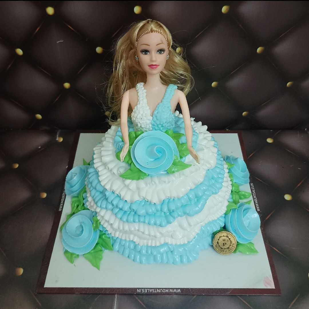 Premium RED N White Velvet Cake