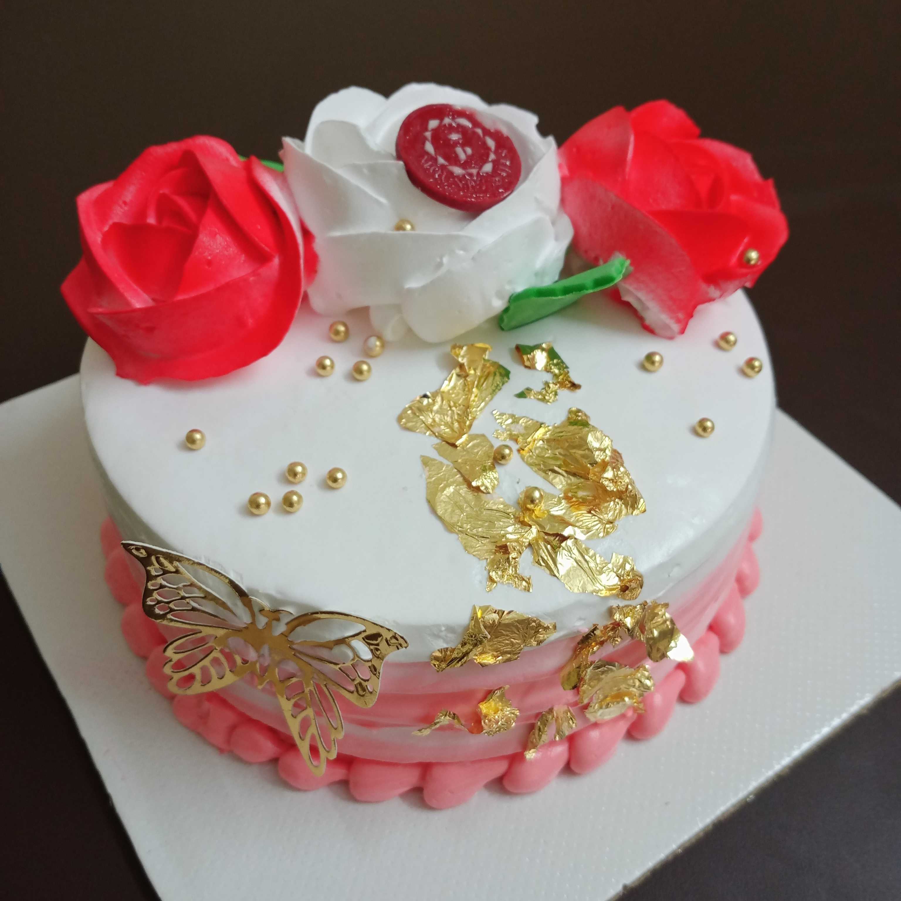 Premium RED N White Velvet Cake