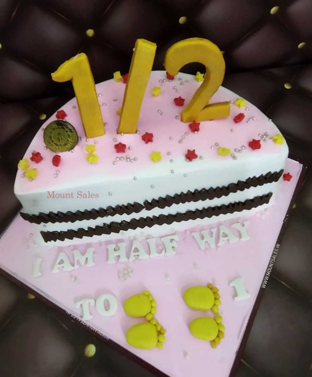 Premium RED N White Velvet Cake