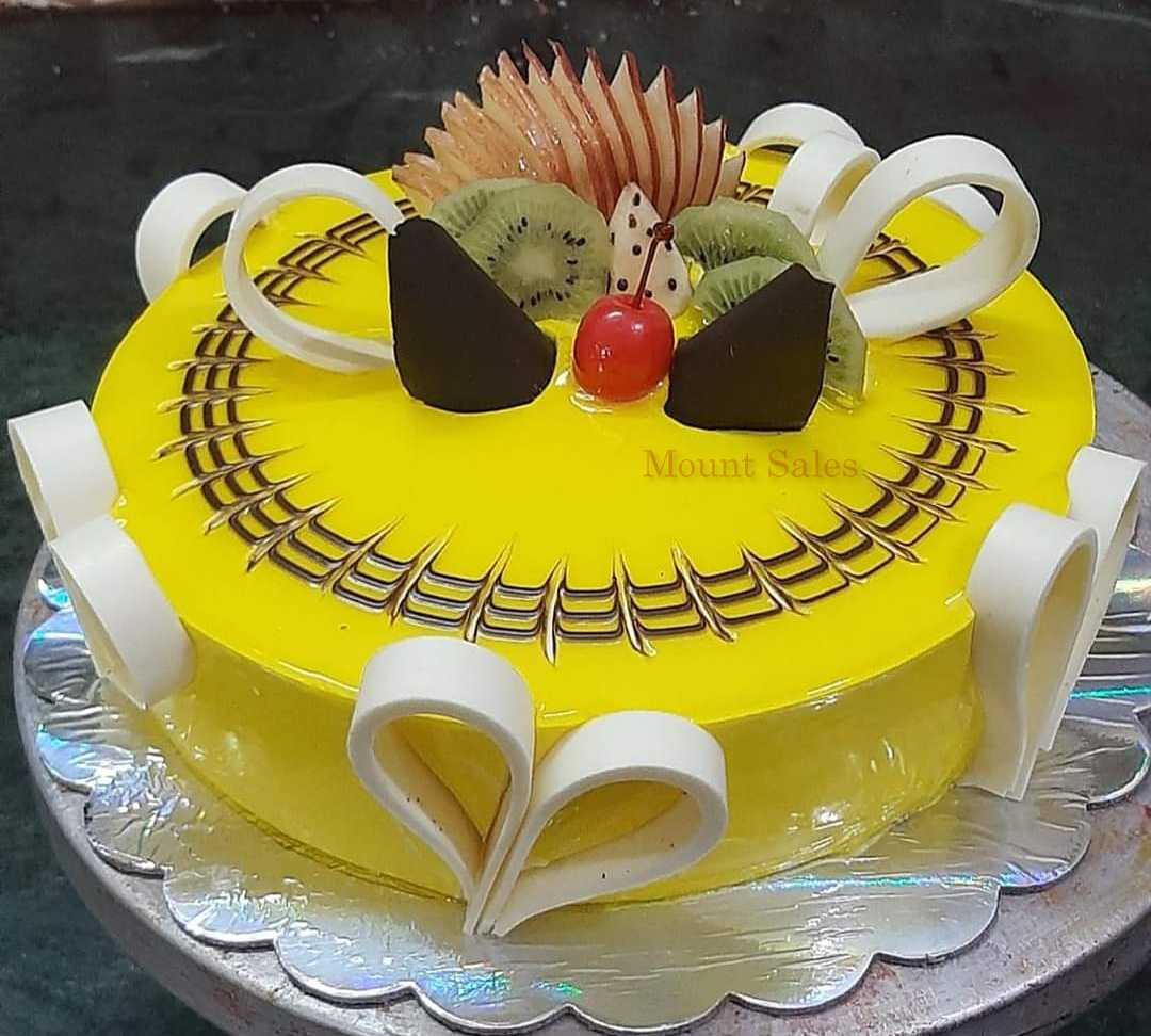 Premium RED N White Velvet Cake