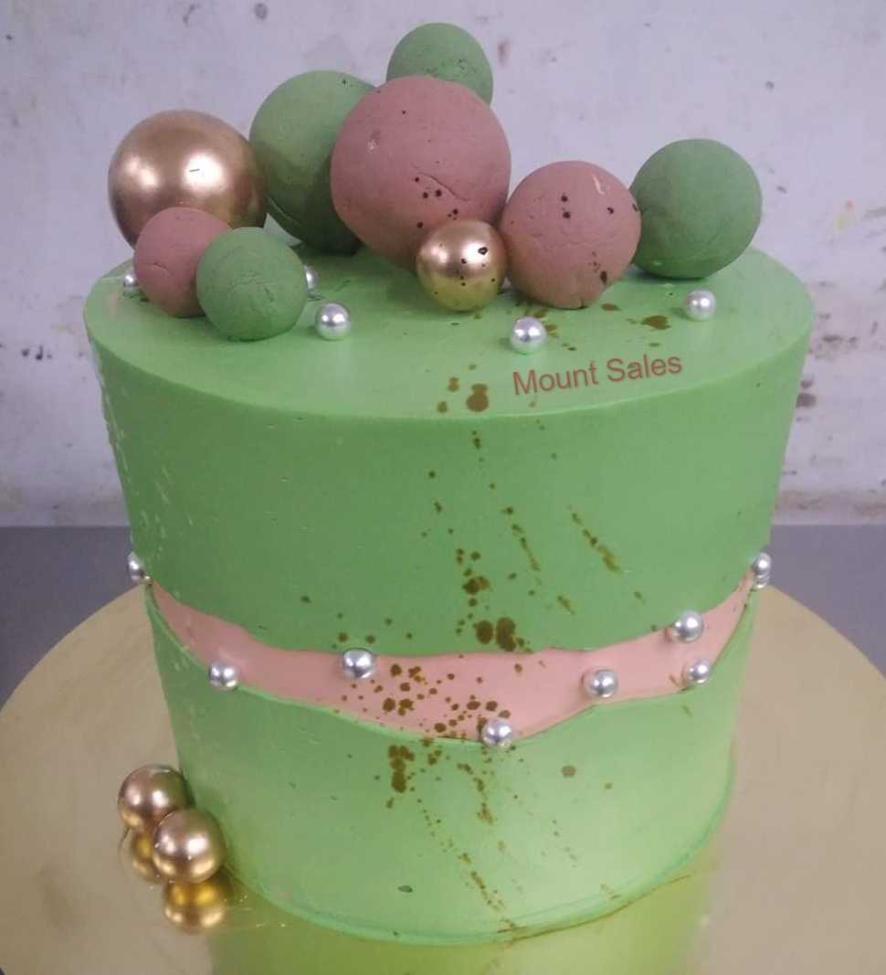 Premium RED N White Velvet Cake