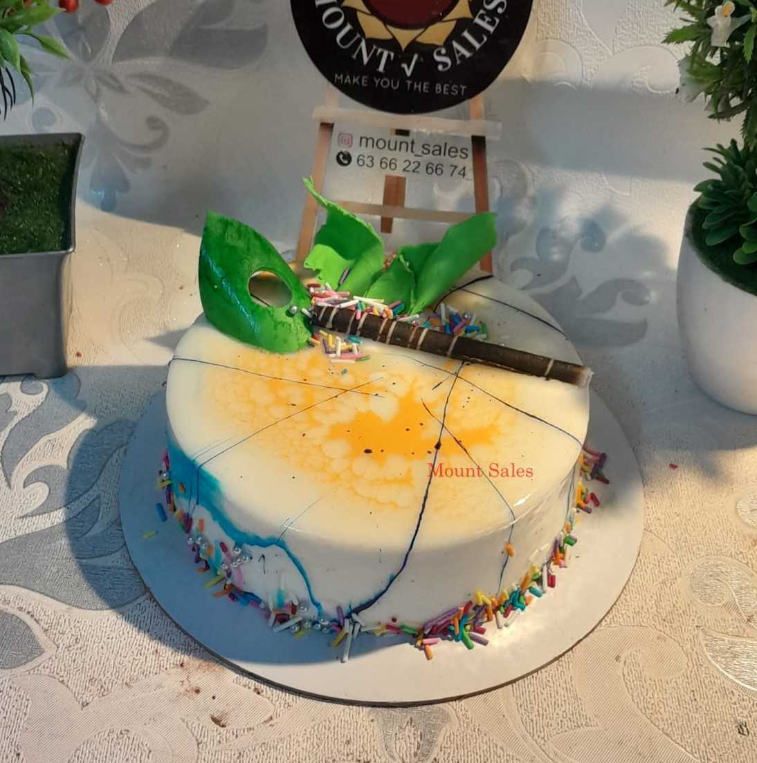 Premium RED N White Velvet Cake