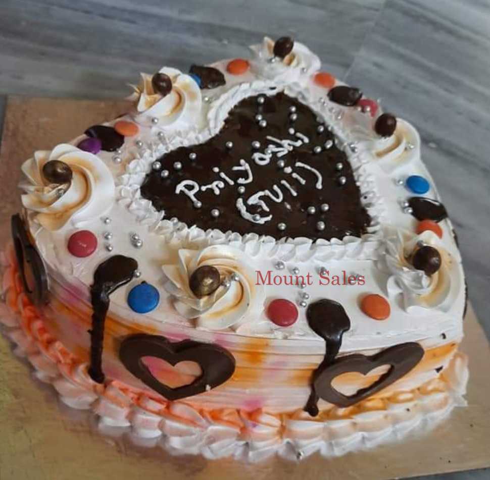 Premium RED N White Velvet Cake