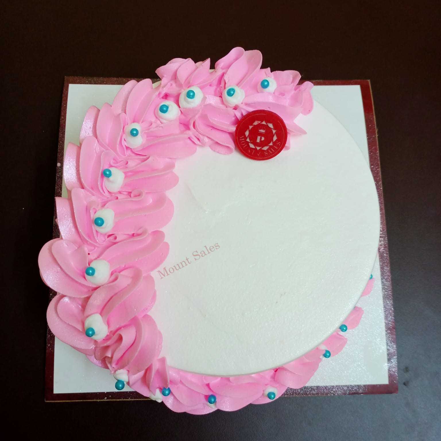Premium RED N White Velvet Cake