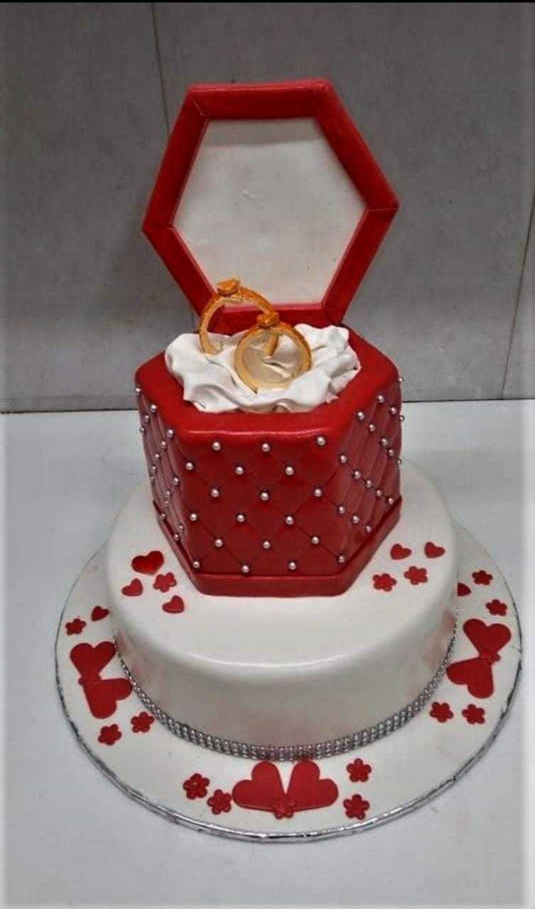 Premium RED N White Velvet Cake