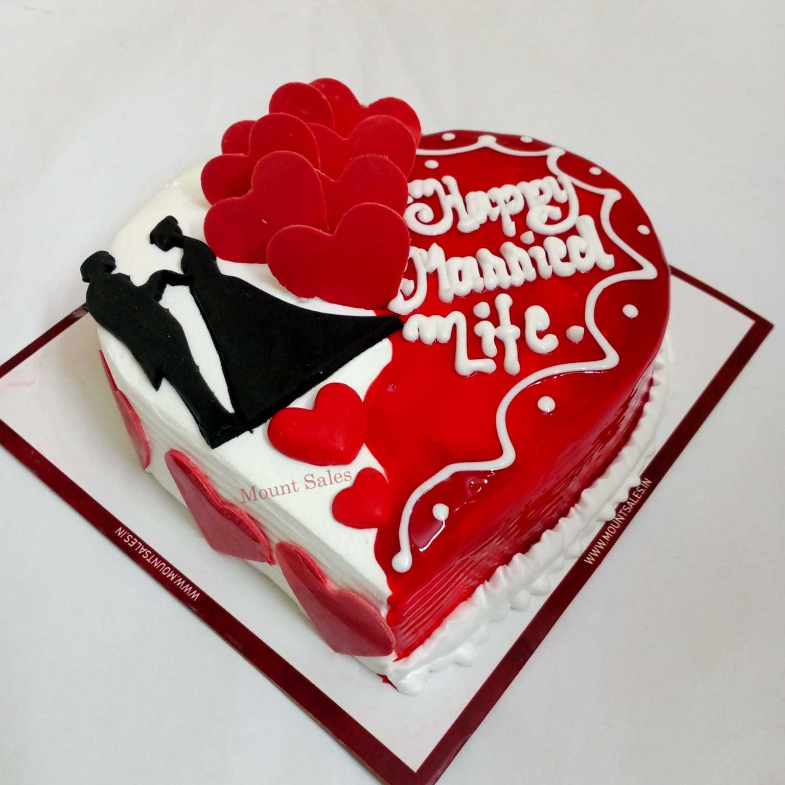Premium RED N White Velvet Cake