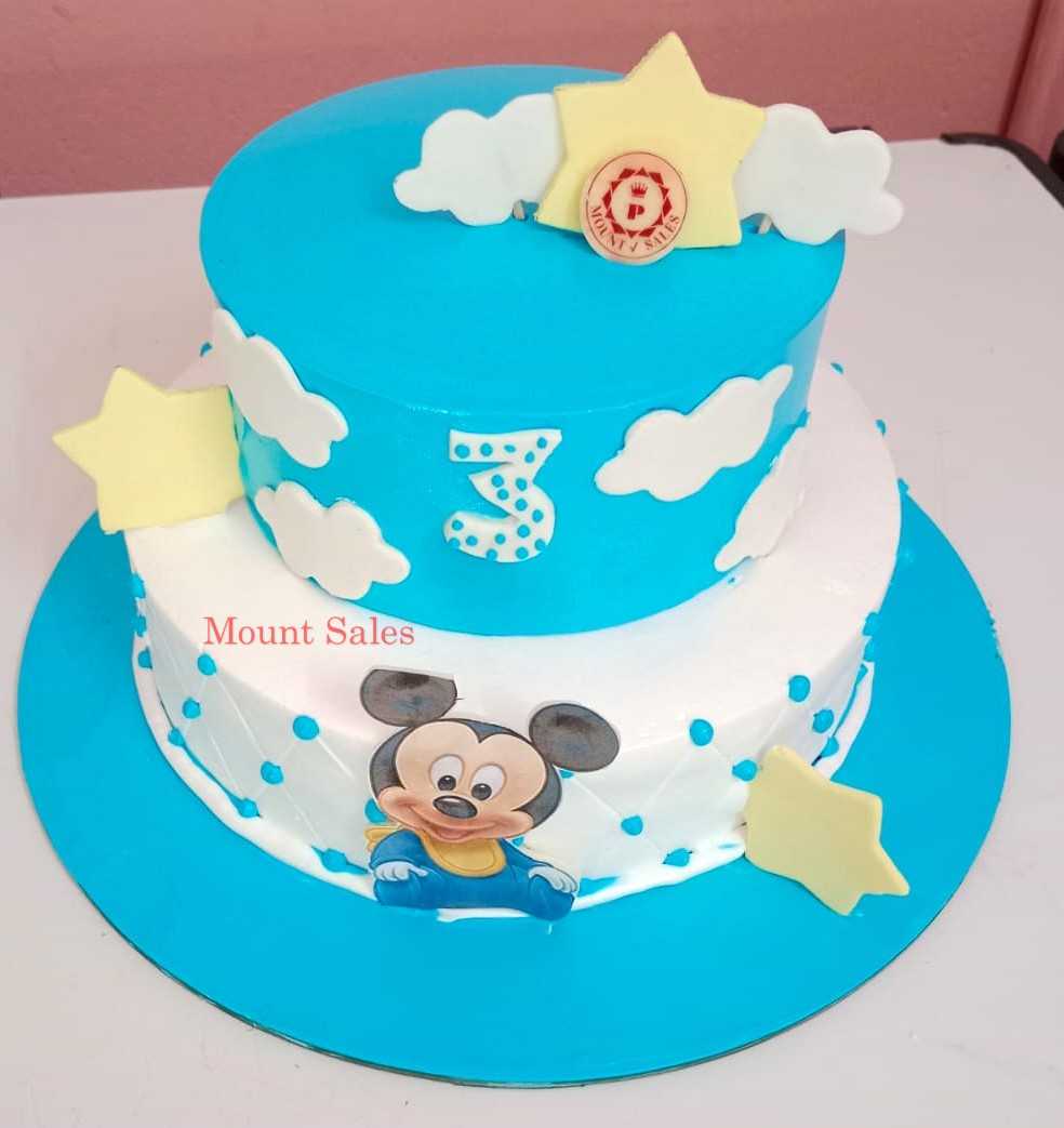 Premium RED N White Velvet Cake