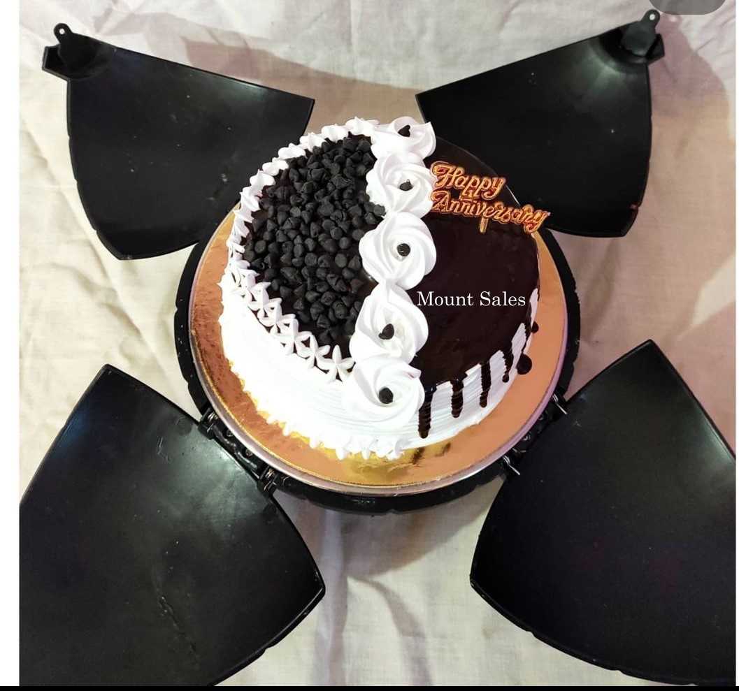 Premium RED N White Velvet Cake