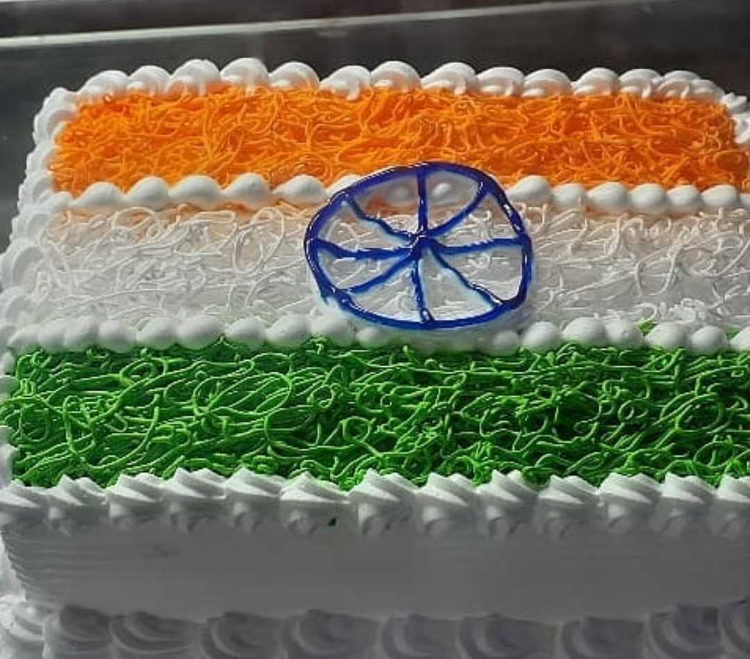 Premium RED N White Velvet Cake